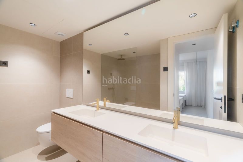 Foto 45e31669-711c-48ac-a6b8-74d819e13f2c. Piso en calle londres s/n nueva andalucía: tu hogar de ensueño en Marbella