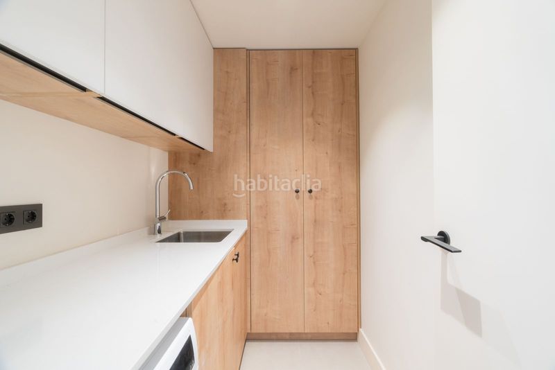 Foto 8899318e-1f8e-49e0-b7f7-bb2b0adbf5b4. Piso en calle londres s/n nueva andalucía: tu hogar de ensueño en Marbella