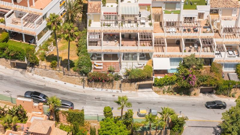 Foto fc077ba4-6cf6-40d8-ab8e-a70f97127b8f. Piso en calle londres s/n nueva andalucía: tu hogar de ensueño en Marbella
