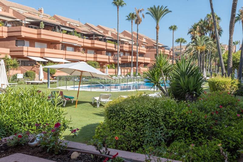 Foto 70be1315-3ff0-47f7-9a2e-b418ad48c55d. Flat in calle isabel clara eugenia 357 in Puerto Banús Marbella