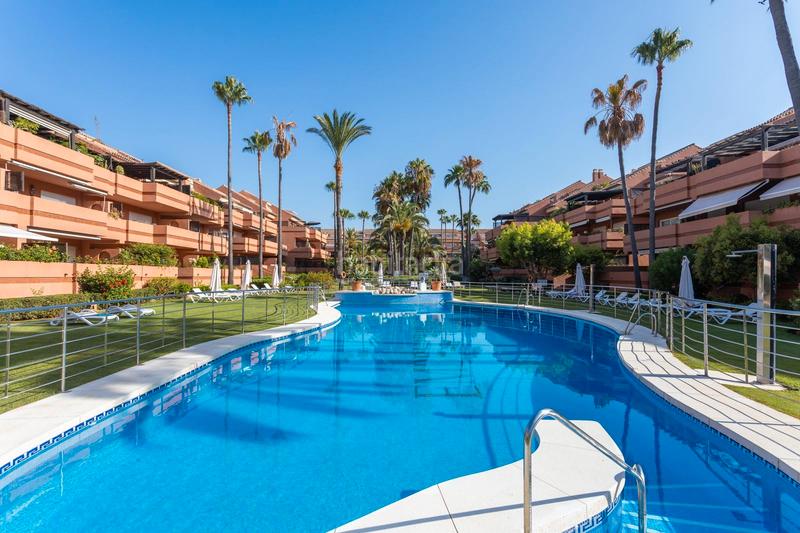 Foto 7e3a1d30-2943-4b6b-990c-08fd88609c02. Flat in calle isabel clara eugenia 357 in Puerto Banús Marbella