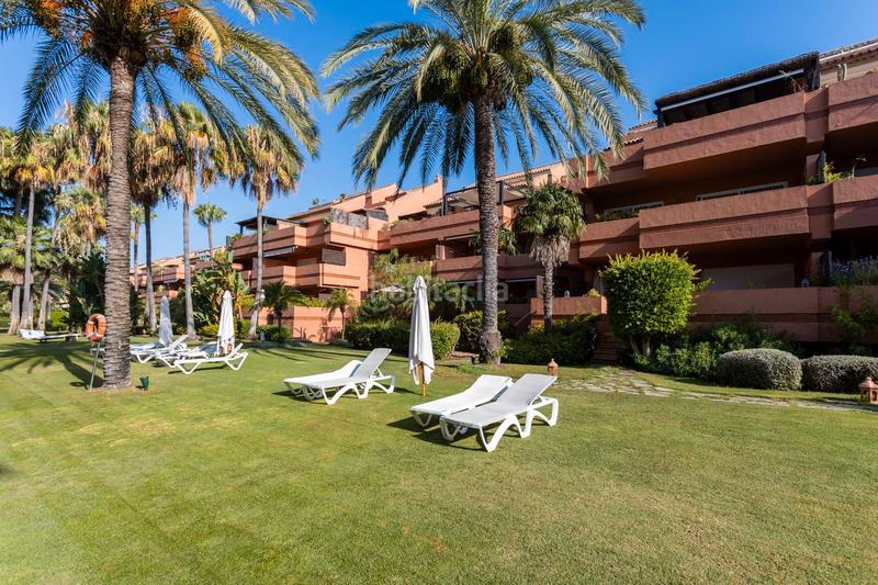 Foto a850cfe0-a97f-474f-b345-ae76314f8202. Flat in calle isabel clara eugenia 357 in Puerto Banús Marbella
