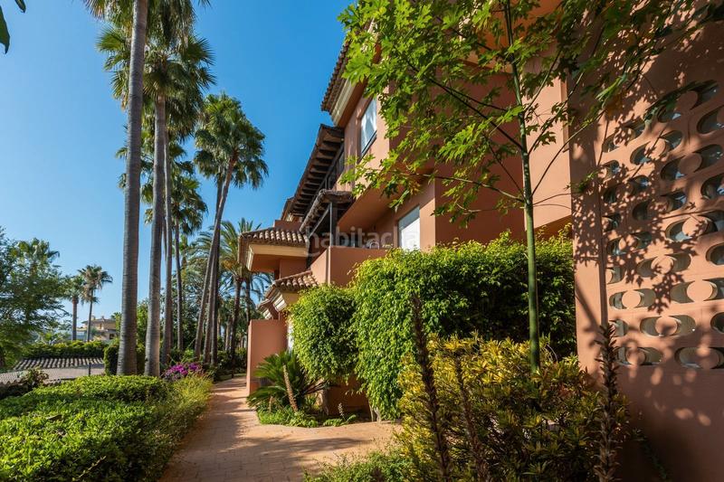 Foto aff09be4-89d0-4dac-9582-7e6a188647ec. Flat in calle isabel clara eugenia 357 in Puerto Banús Marbella