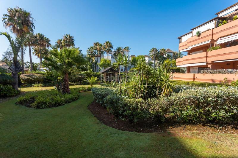 Foto b75b9fa0-00b4-43ca-84c0-12b9ea6e50d0. Flat in calle isabel clara eugenia 357 in Puerto Banús Marbella