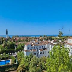 Àtic  Avenida de las golondrinas 3. Atalaya: tu refugio de lujo en estepona
