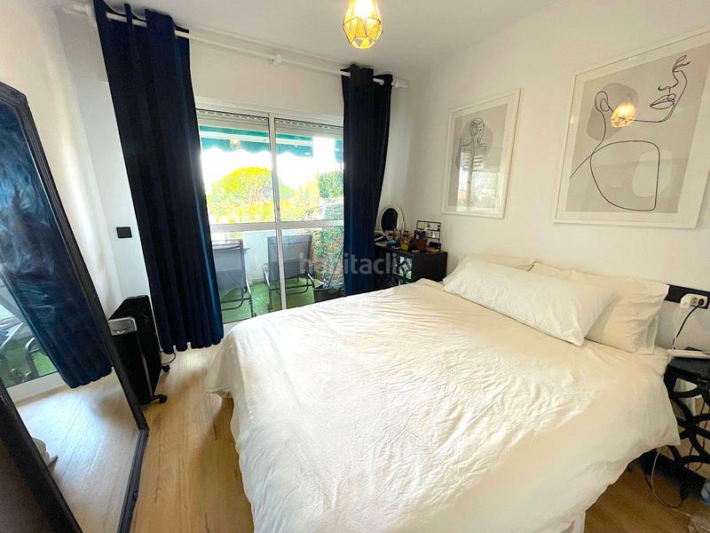 Foto 1eb43af3-7fa0-4923-9b0d-0ab7ef7fa0a9. Pis amb piscina a Cabopino - Artola Marbella