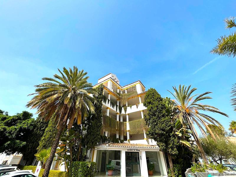 Foto 7b2db963-22d0-4403-ac1d-e6fde7f1efc0. Pis amb piscina a Cabopino - Artola Marbella