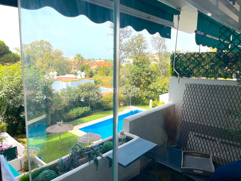 Foto fbc4b796-3a83-4822-9c1d-75c4d81ebf9e. Pis amb piscina a Cabopino - Artola Marbella