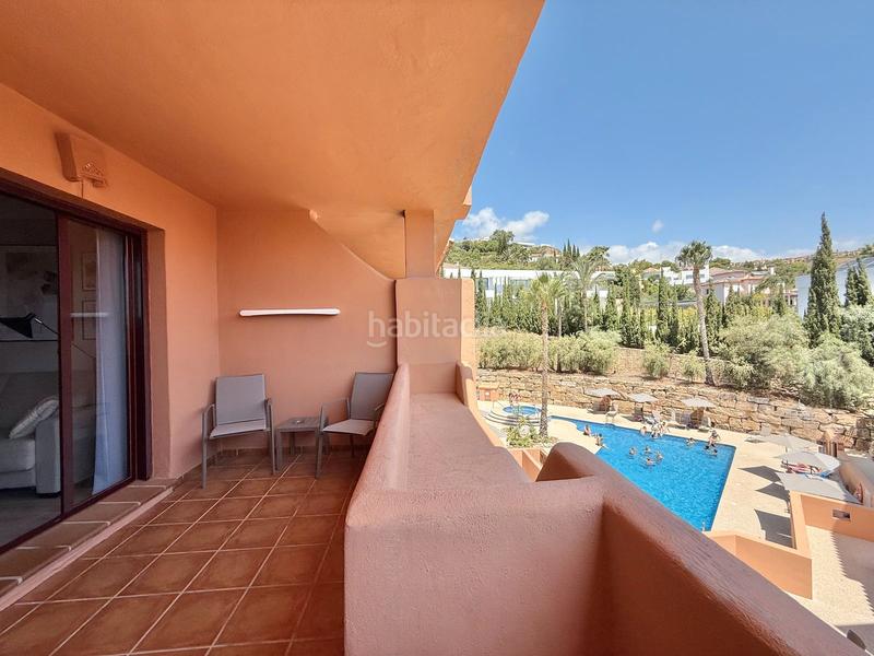 Foto 4e4dbd3c-341f-44a0-a73e-f6c8bab9ebda. Piso en urbanización Los Flamingos 45 golf y lujo: un oasis reformado en Benahavís