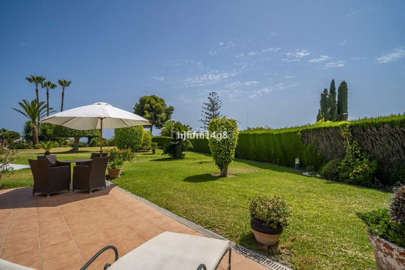 Foto 46f6617e-dc8b-4f6e-96c3-d7d2c125f89e. Casa adosada en calle las aguilas 5 adosado en Aloha: lujo y comodidad en Marbella