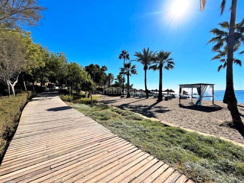 Foto cb089c1e-dd3b-4520-80aa-207458171575. Casa adossada a n-340 147 a Puerto de la Duquesa Manilva