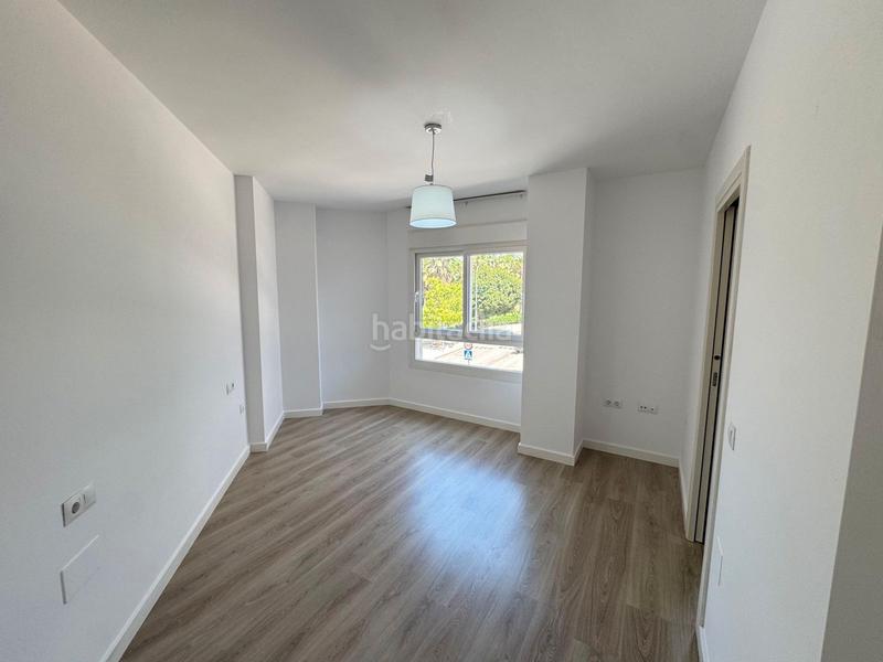 Foto a407285e-1d3c-4ef4-951f-ae12f28402f9. Piso en avenida josé banús 32 tu lujo y comodidad en nueva andalucía en Marbella
