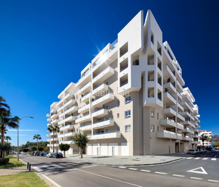 Foto ed752fa8-c9b4-430d-a53c-d9ea0309e151. Piso en avenida josé banús 32 tu lujo y comodidad en nueva andalucía en Marbella