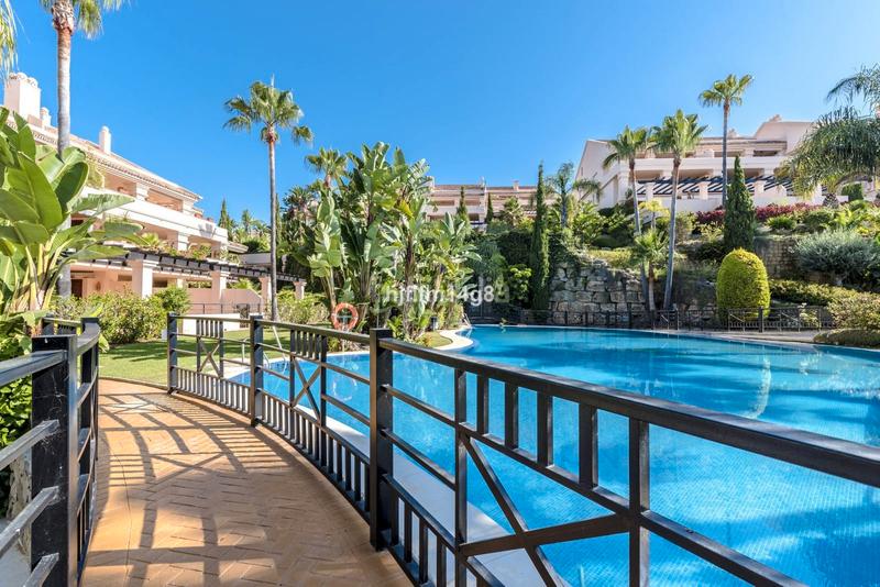 Foto 96f9541c-14d7-4565-aa86-50fc46b42610. Piso albatross hill: tu refugio de lujo en el valle del golf en Marbella