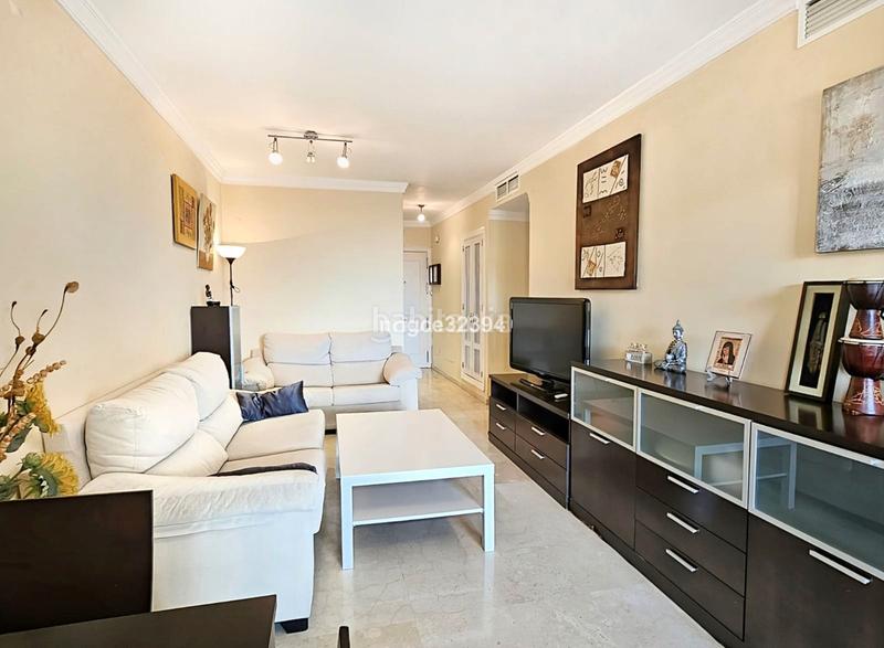 Foto 2e37145d-d740-4c25-a662-aca7fcae92fd. Piso en calle adolfo suárez de figueroa 12 la resina: vistas que enamoran en Estepona