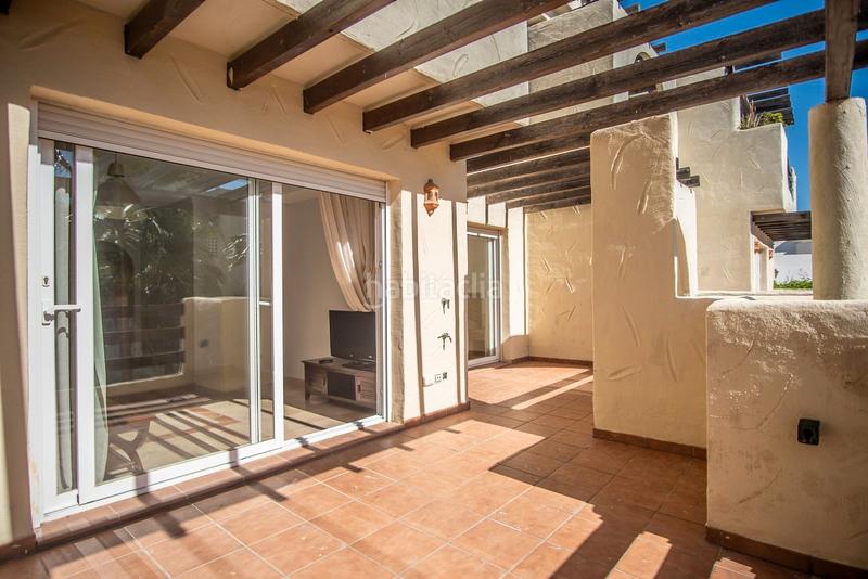 Foto 100f63f0-644c-47ab-9db9-d3d0e7628560. Pis a calle condado de huelva 12 a Paraiso - Barronal Estepona