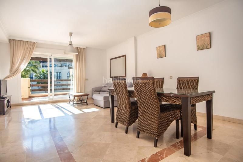 Foto 214faec6-92cf-4f91-b5ae-a1aa1e5e527e. Pis a calle condado de huelva 12 a Paraiso - Barronal Estepona