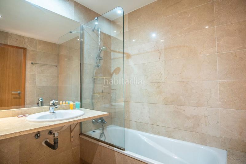 Foto 484ccb6b-83b6-43f1-b2d1-6f8654c52dce. Pis a calle condado de huelva 12 a Paraiso - Barronal Estepona