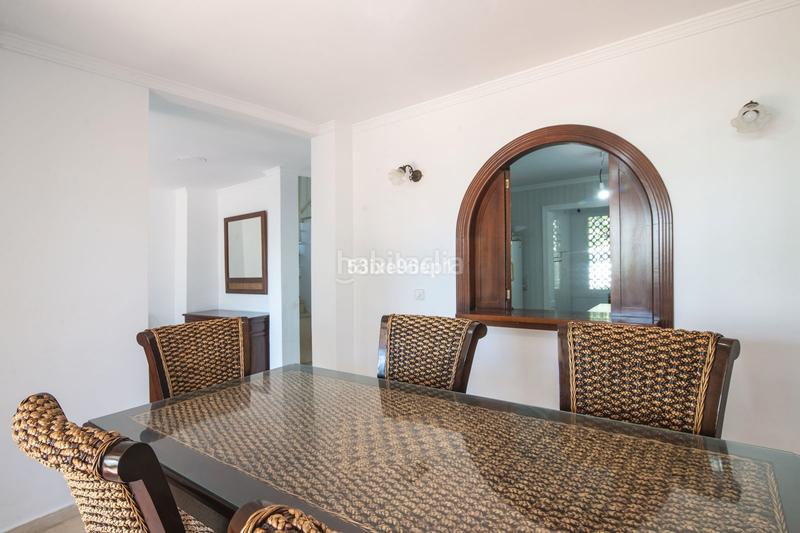 Foto 1737de0b-afc9-42e4-bd94-1bb53d0acb4c. Casa pareada en carretera de cádiz km 159 el padrón: tu paraíso familiar en Estepona