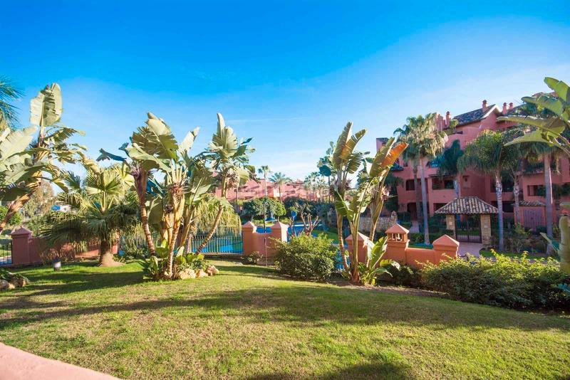 Foto b25676b1-bc8b-45e1-82b5-b75aedc6cf12. Appartement dans avenida parque selwo s/n dans La Concha - Resina Golf Estepona