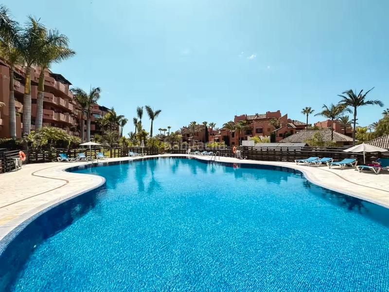 Foto 9333c0da-7a90-4622-90ac-00733dc24c76. Duplex in calle benalauria 11 in La Concha - Resina Golf Estepona