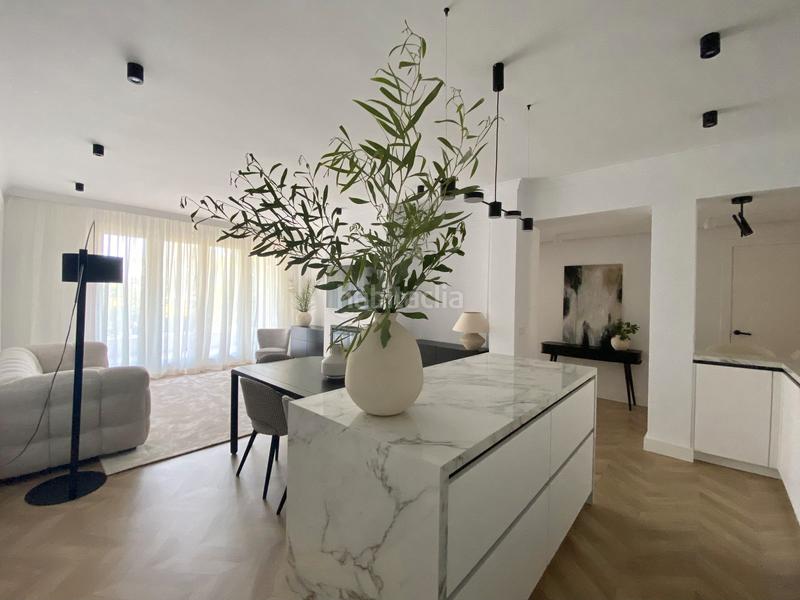 Foto bf96a861-3b3f-4b84-a60c-1efe23a380d7. Pis a arrabal uen. c5 rio velerin 7 a El Velerín Estepona