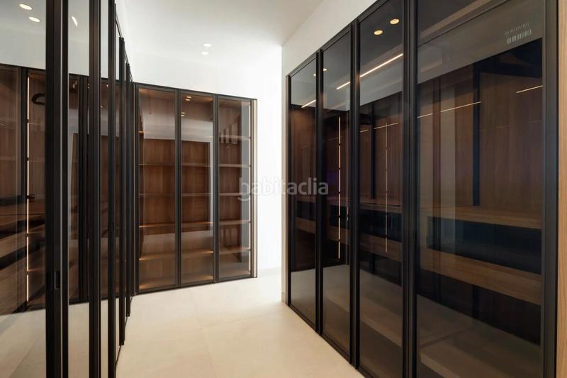 Foto 15b7c985-6bab-46c9-9fc2-cd76a2ecaaf4. Chalet mit parking pool in La Quinta Benahavís