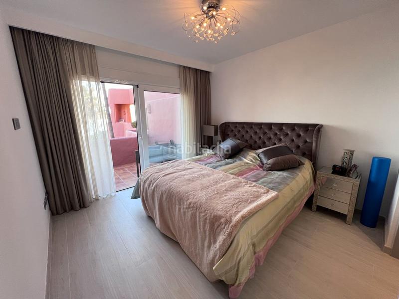 Foto afc469f0-f238-43e2-b181-8ff3f2a352cf. Duplex con piscina in Guadalmansa Estepona