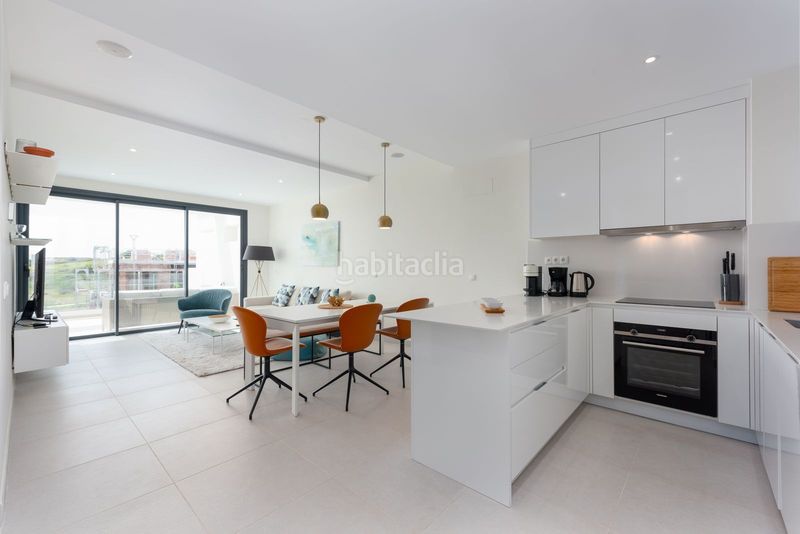 Foto 324d8442-a1bc-4b7b-b870-2ba3968637f4. Àtic amb piscina a Estepona golf Estepona