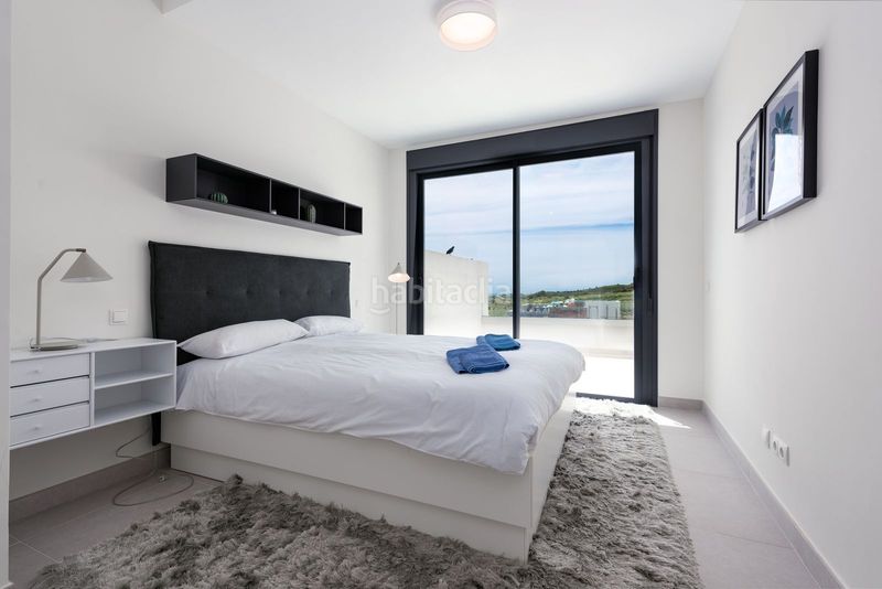 Foto 97b7312a-608f-4b8b-b488-a619b1bdc557. Àtic amb piscina a Estepona golf Estepona