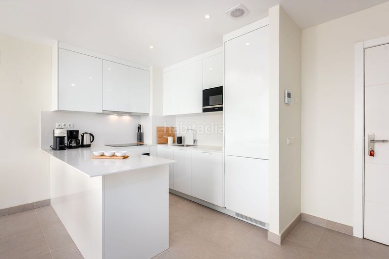 Foto a2d9164e-905f-46bd-bfc7-c5ef36df5d79. Àtic amb piscina a Estepona golf Estepona