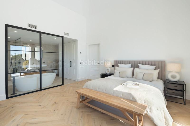 Foto a1d4b4e1-374a-4f92-83d7-9d055e26543b. Chalet una joya de lujo : tu villa familiar en la próspera costa del sol en Benahavís