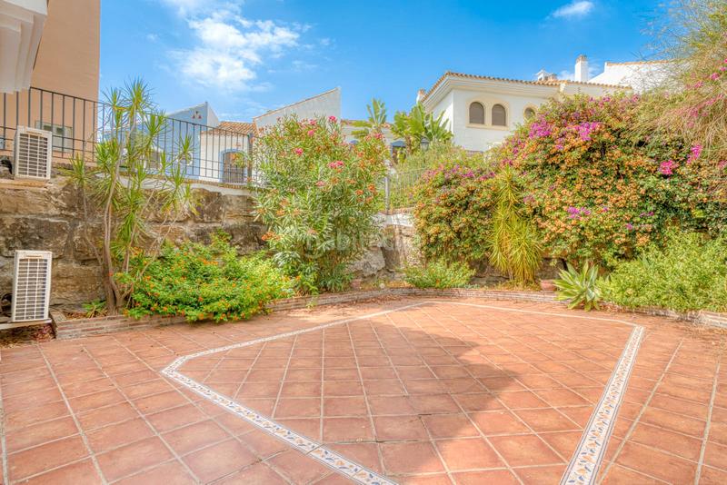 Foto eddb21df-5a0c-4fd3-9cef-c18fe7ffee0d. Casa adosada un oasis familiar con futuro: la vida que sueñas en los arqueros en Benahavís