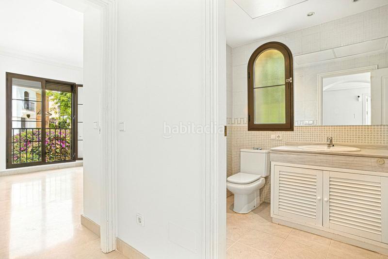 Foto fcc72346-5591-4664-81b0-83cb0cb9914b. Casa adosada un oasis familiar con futuro: la vida que sueñas en los arqueros en Benahavís