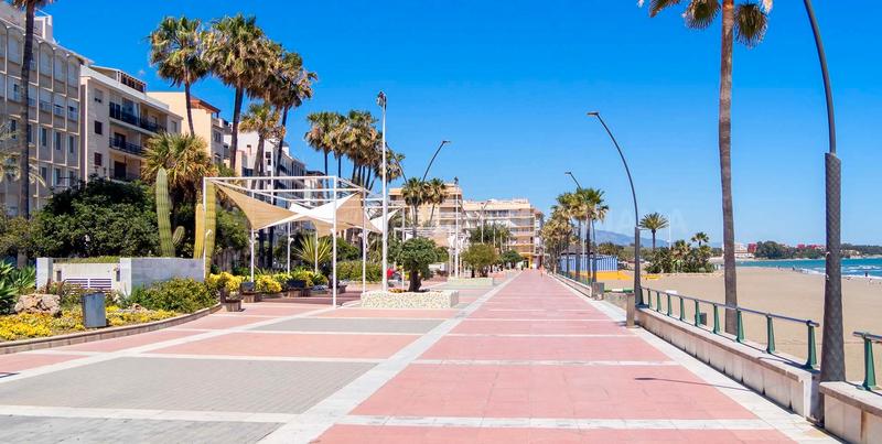 Foto 680fedca-8e6b-4855-82a8-6fcea1c8c13d. Alquiler estudio vive la vida costera en este estudio reformado en cancelada en Estepona
