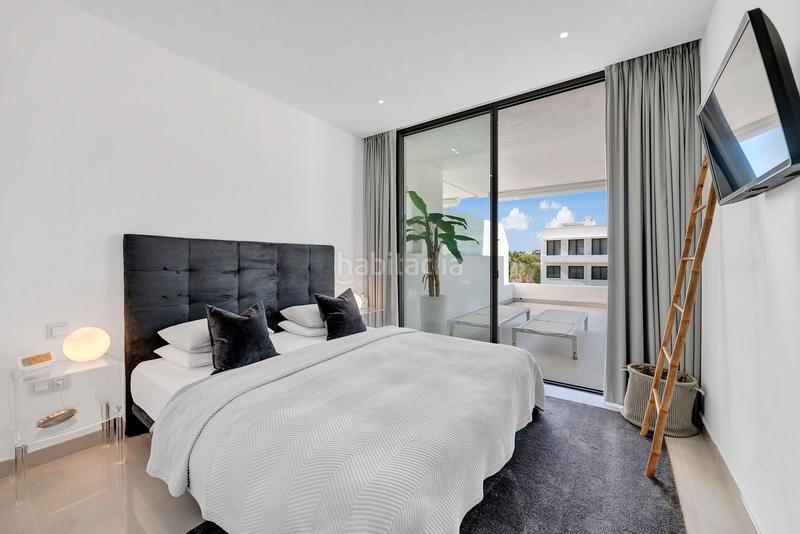 Foto 31508209-6312-4b1d-b9a0-20b403a440af. Àtic amb piscina a Nueva Atalaya Estepona