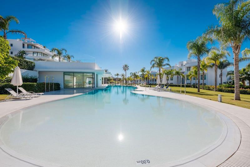 Foto a314e88d-0596-45ca-8d81-f31b4b90e722. Àtic amb piscina a Nueva Atalaya Estepona