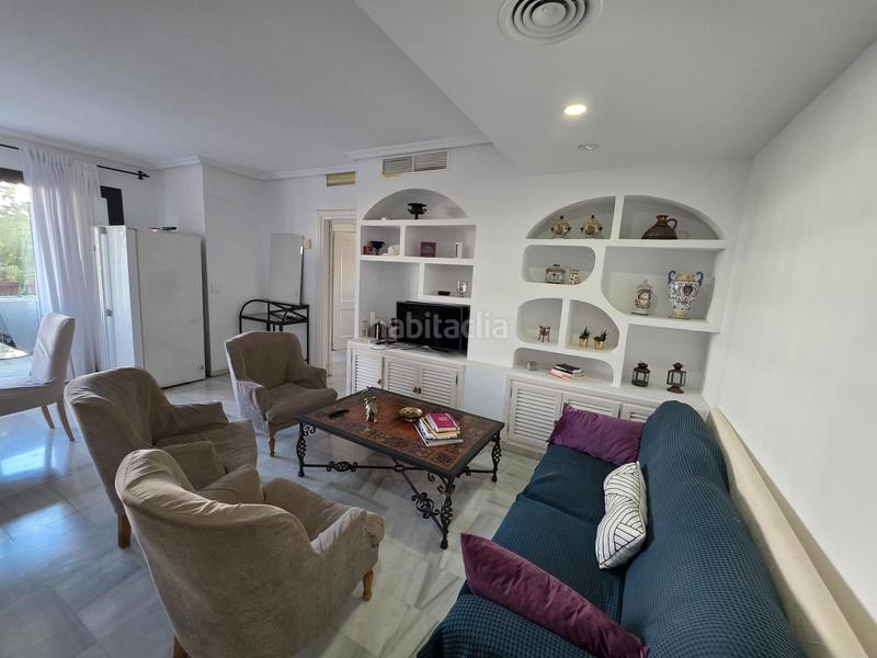 Foto fbb82044-2072-407f-a380-e290a01cfe1d. Piccolo appartamento con piscina in Puerto Banús Marbella