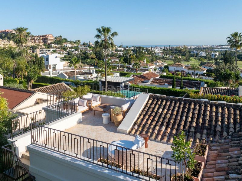 Foto 76b38cbd-f2d2-4290-8a8b-49c58d1e6993. Xalet amb piscina a Las Brisas Marbella