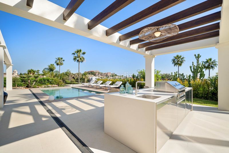 Foto a13890df-dd76-4491-8cde-9e381235f0d4. Xalet amb piscina a Las Brisas Marbella
