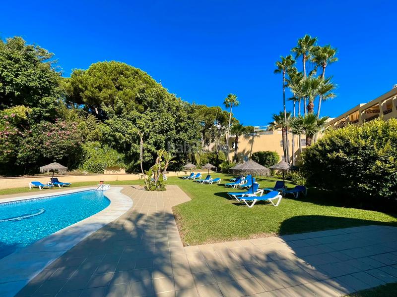 Foto 90d1b3e8-cf43-469f-8dde-92f9ea1d0836. Affitto a tre livelli con parcheggio piscina in Romana Playa Marbella