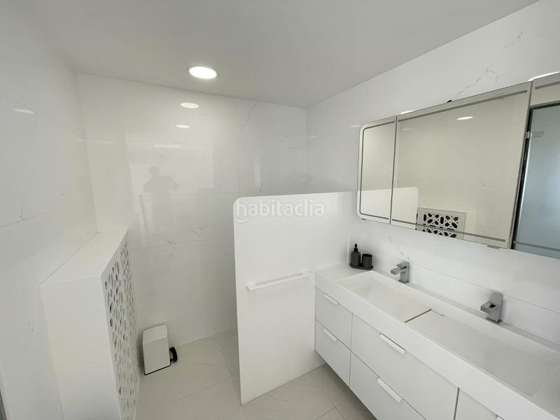 Foto dd7d1002-868b-46c5-8f9b-1a575d1a618c. Affitto a tre livelli con parcheggio piscina in Romana Playa Marbella