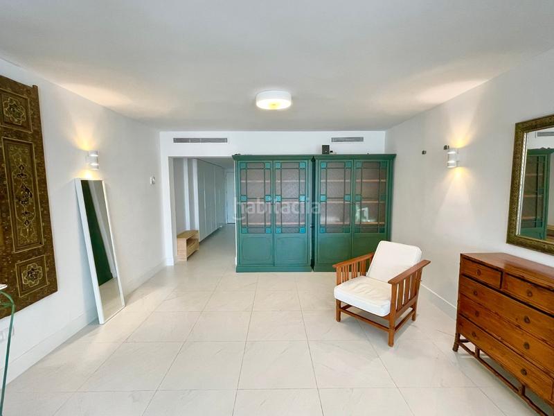 Foto f06d9b1b-4bfd-4d70-828e-768b0eba6745. Affitto a tre livelli con parcheggio piscina in Romana Playa Marbella