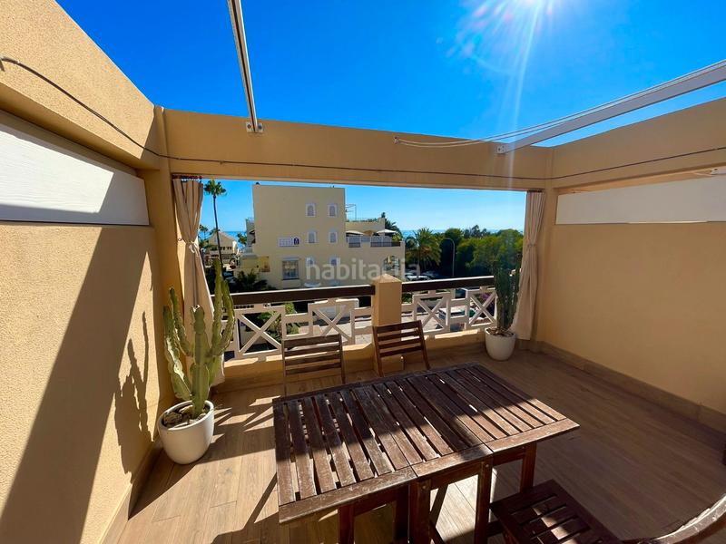 Foto 99e6184b-5413-4334-bca1-716685f167ab. Miete dreistöckige wohnung mit parking pool in Romana Playa Marbella