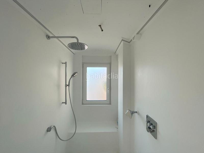 Foto cc459600-c91a-4d3f-a9c9-5292958776cf. Miete dreistöckige wohnung mit parking pool in Romana Playa Marbella