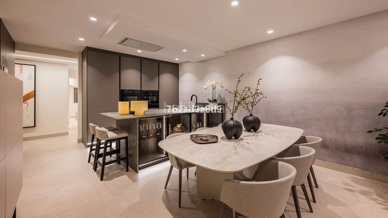 Foto ac9b3050-d7f8-4f6f-9c46-90e54bd9c4a1. Appartamento con piscina in Guadalmansa Estepona
