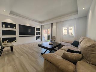 Apartament a Puerto de Estepona. Estilo de vida costero en el corazón de estepona