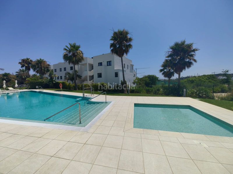 Foto fa44d3e3-0643-4b0d-9129-08295013075f. Pis amb piscina a Guadalobón Estepona