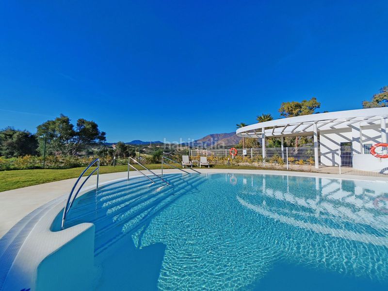 Foto 1576bad7-9ed1-4c93-97de-65efbce77e1f. Pis amb piscina a Parque Central Estepona