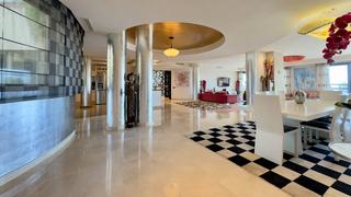 Appartement à Puerto Banús. Un oasis de lujo frente al mar en puerto banús